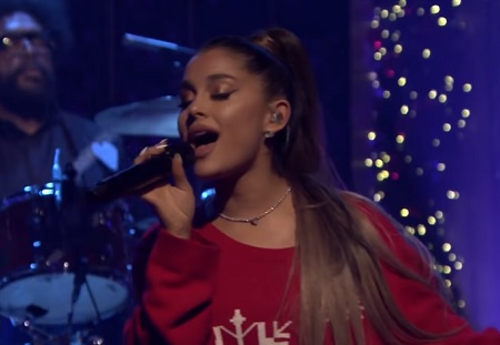 Ariana Grande Performs “Imagine” on ‘The Tonight Show’