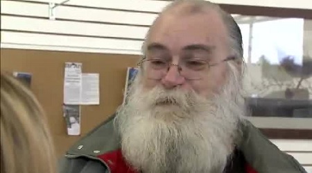 Man Gives Back $43k Cash He Found In A Thrift Store Couch.