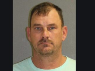 Florida man fatally shoots his fiancée’s 2 dogs.