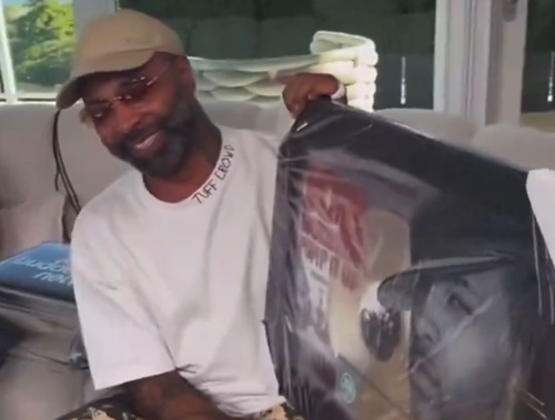 Joe Budden Receives Gold "Pump It Up" Plaque.