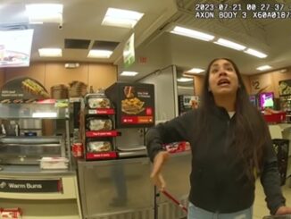 7-11 Employee Attacks Female Uber Eats Order Worker.