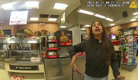 7-11 Employee Attacks Female Uber Eats Order Worker.