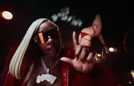 Sexyy Red & Snoop Dogg Unite in Me N OG Snoop Video