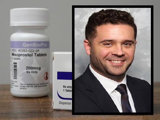 Doctor Charged After Allegedly Forcing Abortion Pills Down Girlfriend's Mouth 