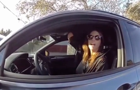 Florida Woman Without Right Hand Has Traffic Ticket Dismissed After Deputy Claimed She Was Holding Phone in “Right Hand”.