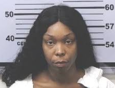 Woman Faces Capital Murder Charge After $15 Lash Deposit Dispute Ends in Pregnant Woman’s Death.