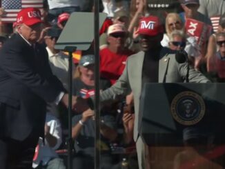 Floyd Mayweather Joins Donald Trump at Arizona Rally as Boxing Legend’s Political Support Grabs Attention.